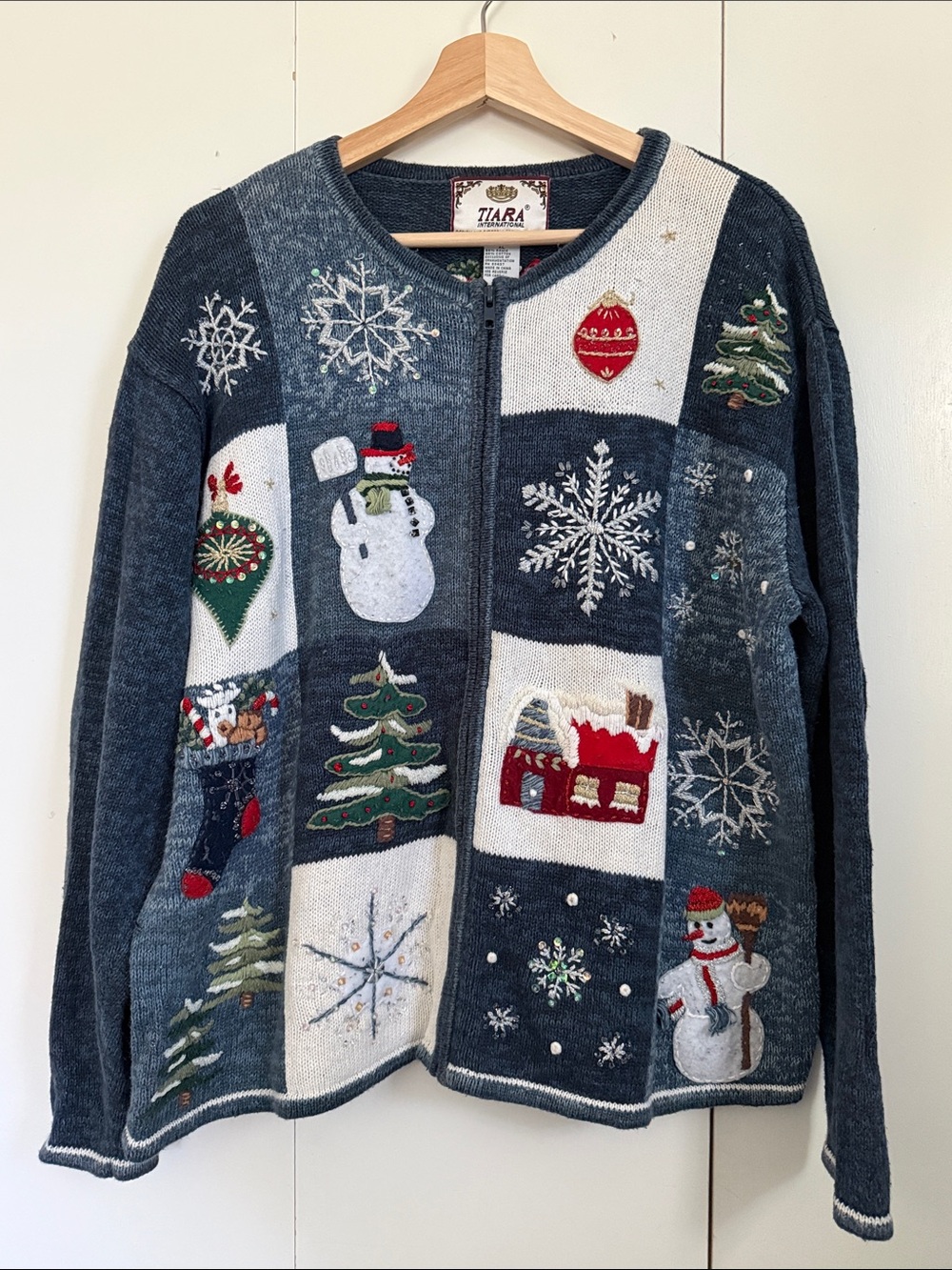 VINTAGE Y2K Navy and White Holiday Patchwork Zip XL Cardigan Christmas Grandma